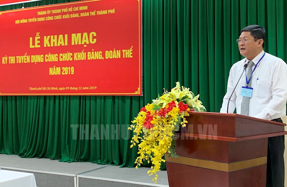 Hơn 1 000 thí sinh tham dự kỳ thi tuyển dụng công chức