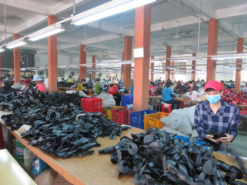 Các khu công nghiệp Long An tạo việc làm cho khoảng 143 222 lao động
