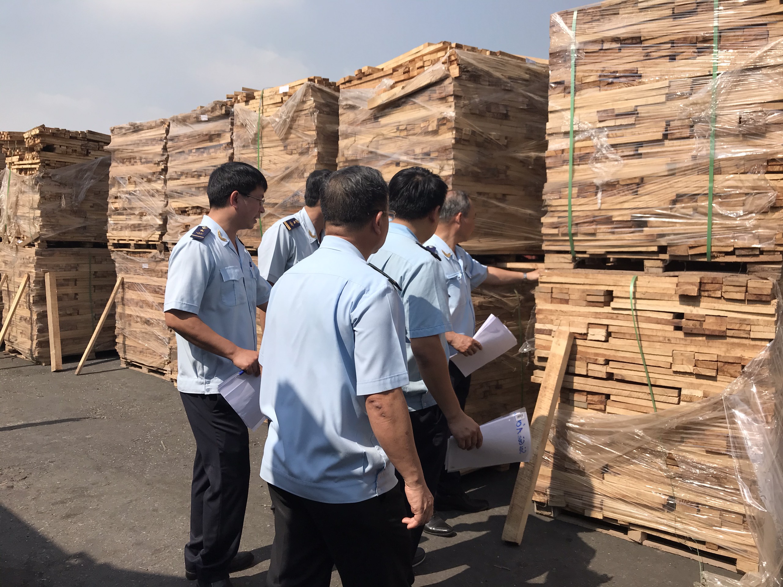 Bắt giữ lô hàng vi phạm chênh lệch thuế gần 3 tỷ đồng