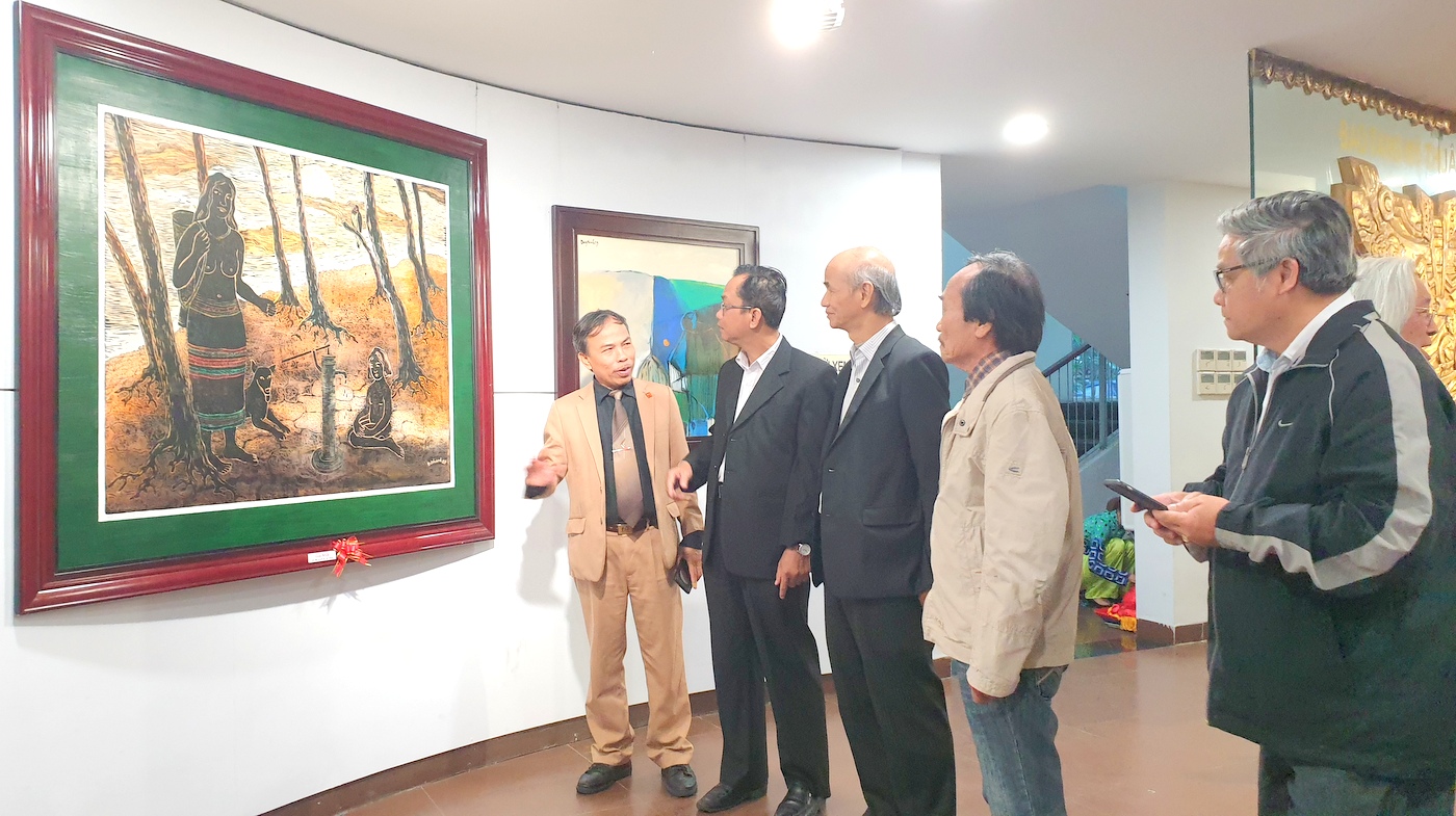 Bức tranh đa sắc màu về mỹ thuật