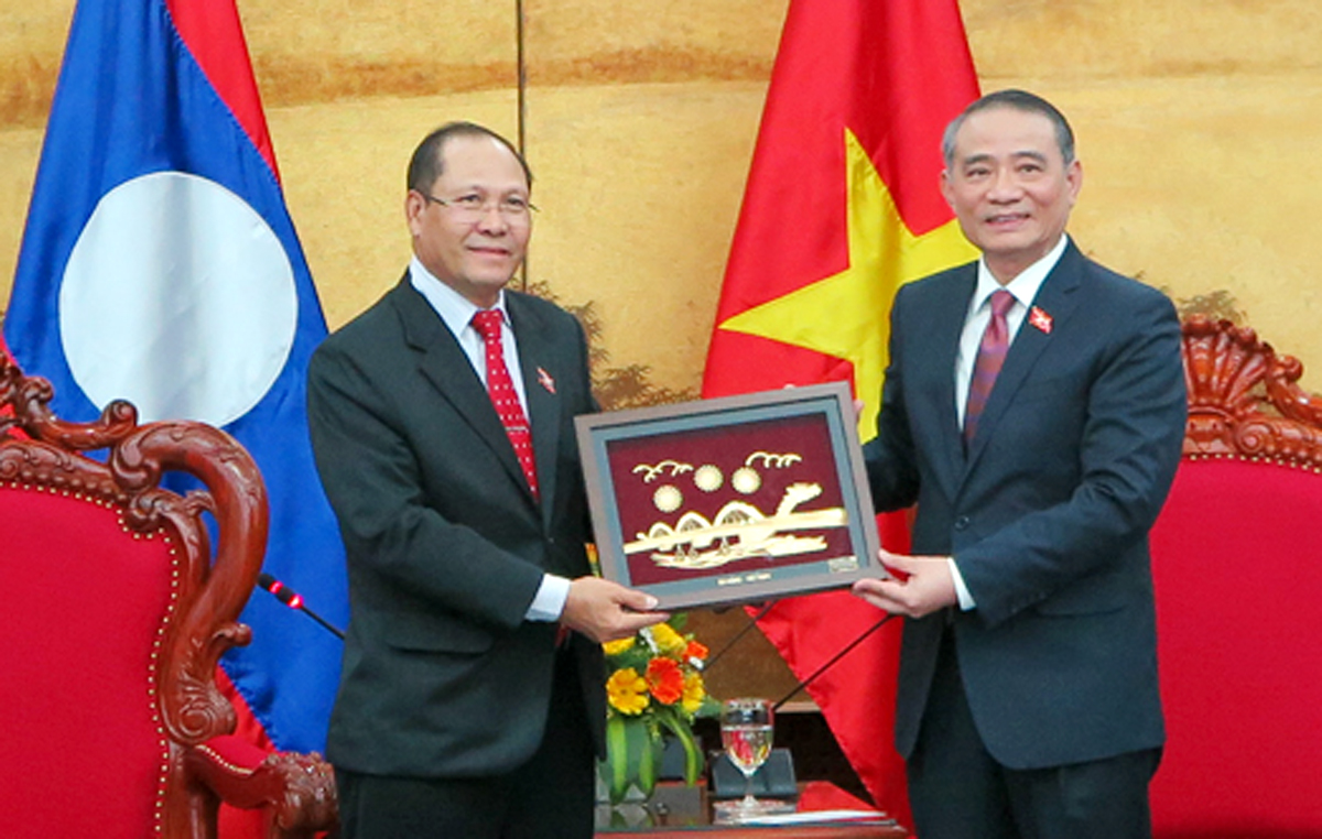 Tăng cường hợp tác giữa Đà Nẵng và các tỉnh Nam - Trung Lào