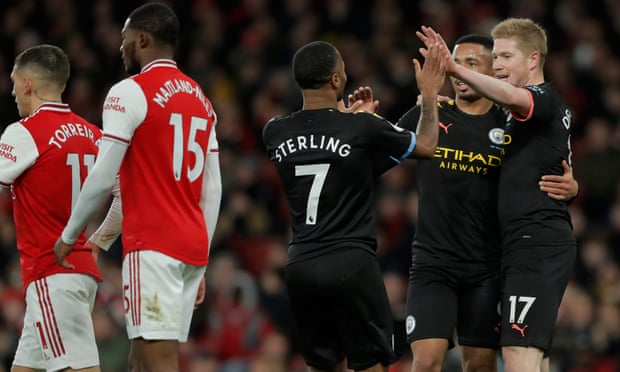 De Bruyne thăng hoa, Man City kéo sập Emirates