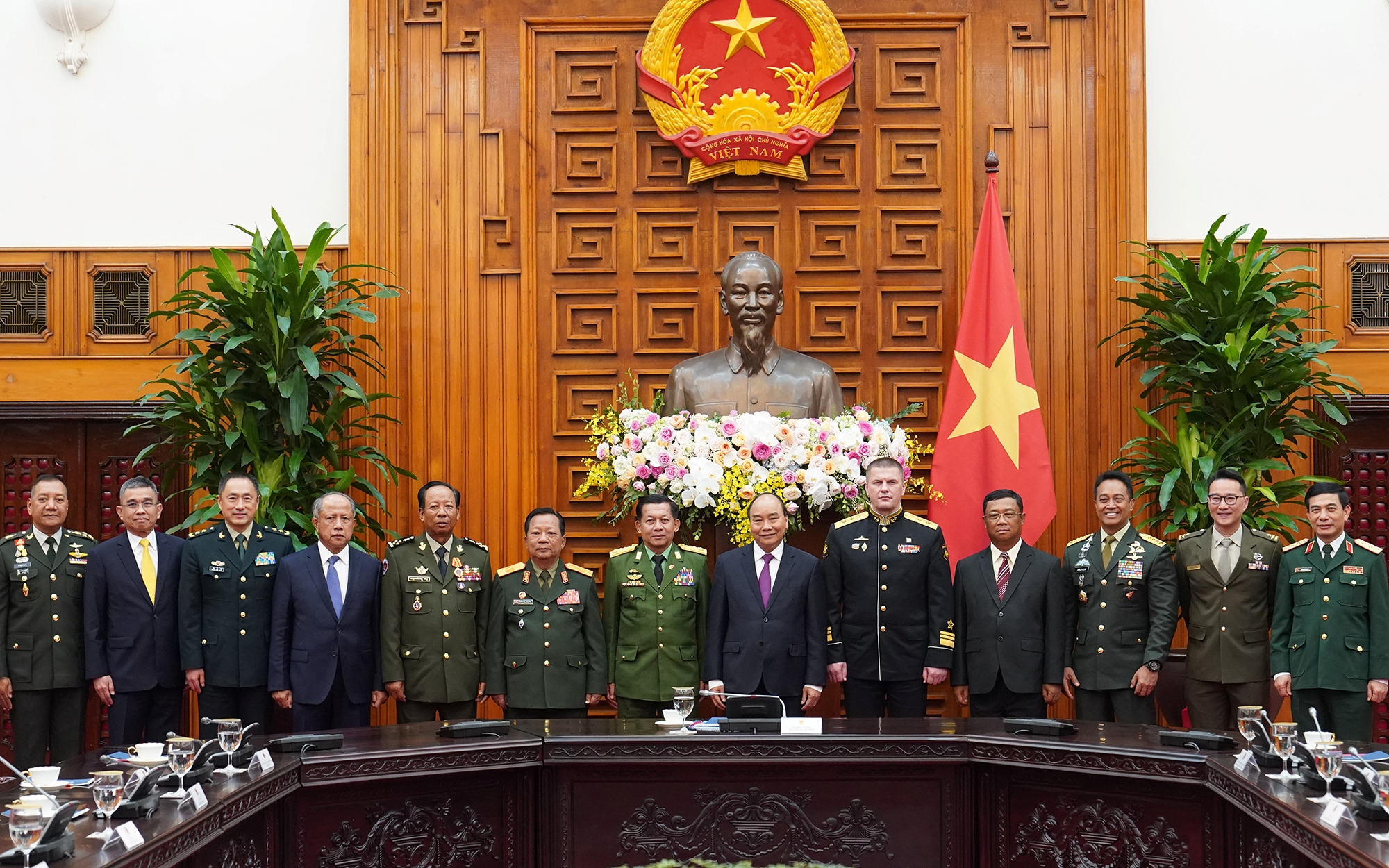 Thúc đẩy quan hệ hữu nghị, tin cậy giữa quân đội các nước