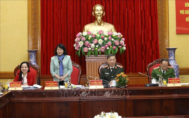 Xây dựng hình ảnh người chiến sỹ Công an đẹp hơn trong lòng dân