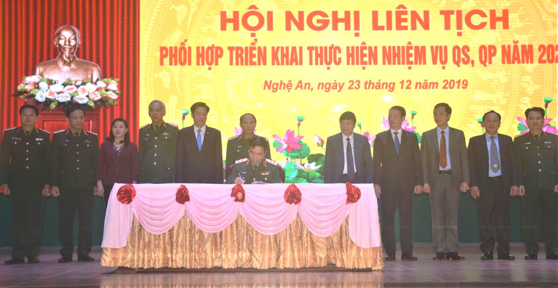 Tăng cường phối hợp thực hiện nhiệm vụ quân sự, quốc phòng