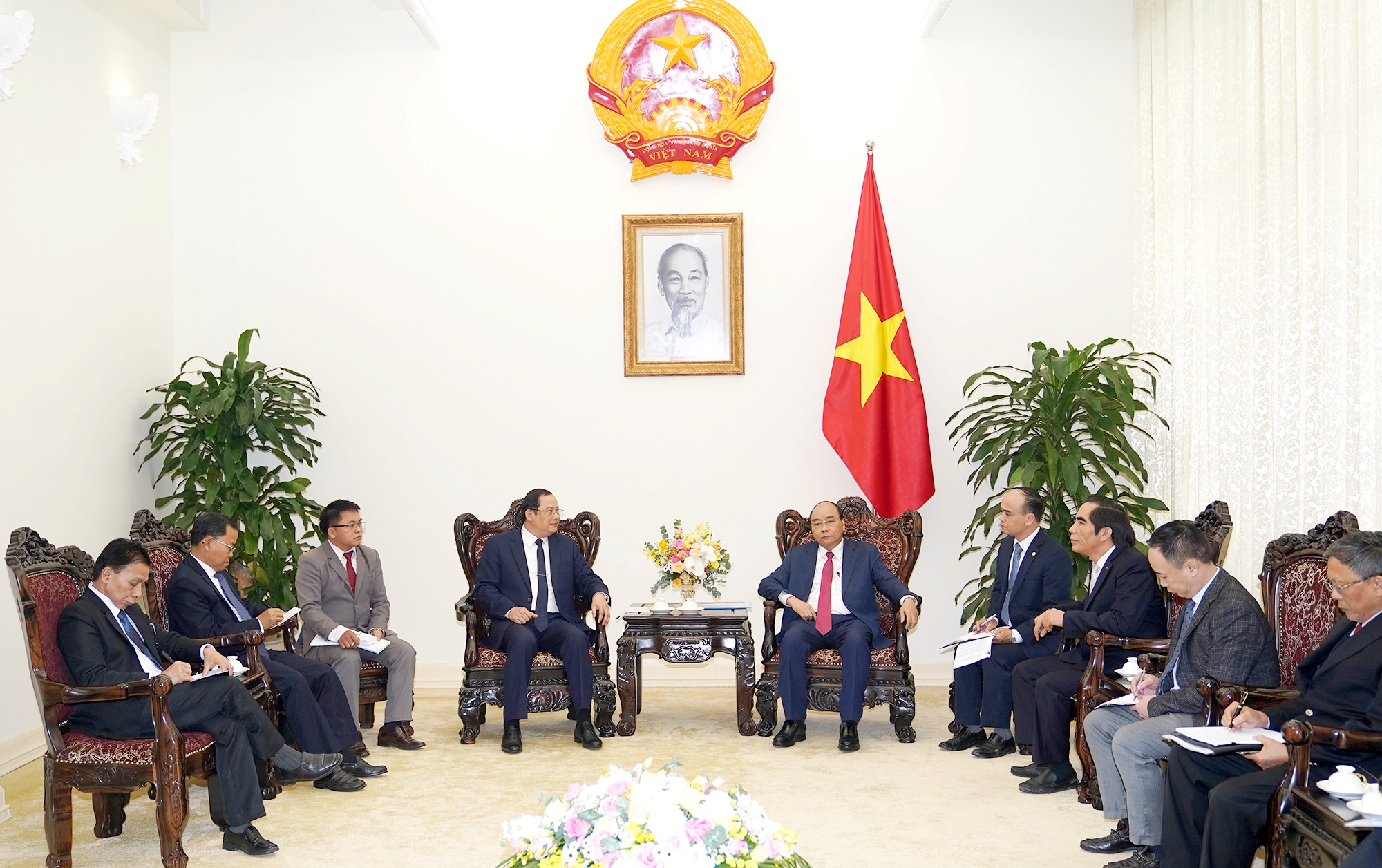 Đẩy mạnh thương mại song phương Việt Nam - Lào