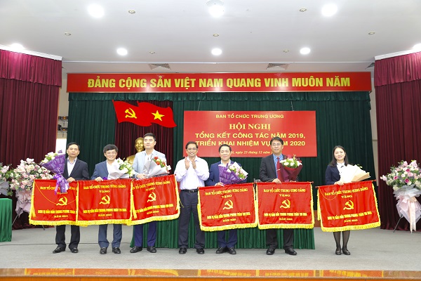 Thi đua lập thành tích chào mừng 90 năm ngày thành lập Ngành Tổ chức xây dựng Đảng