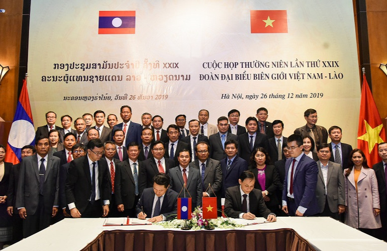 Việt Nam- Lào Bảo vệ tốt đường biên, mốc giới, giữ ổn định tình hình an ninh, trật tự trong khu vực biên giới