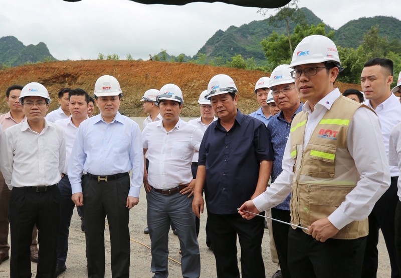 Đảng bộ tại doanh nghiệp tư nhân trong lộ trình cổ phần hoá