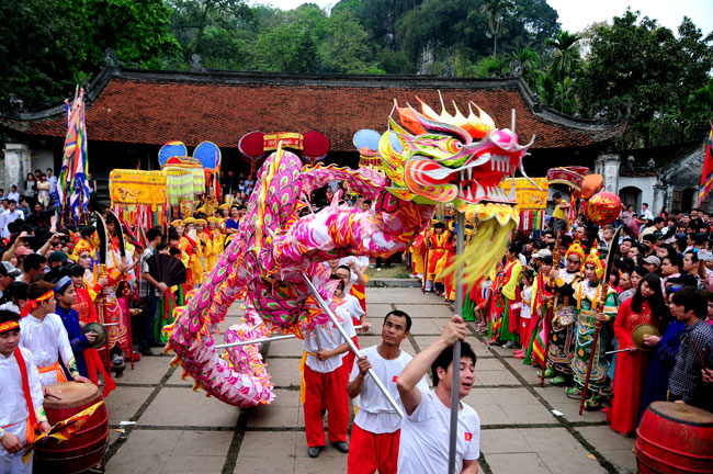 Múa rồng đất Thăng Long - Hà Nội