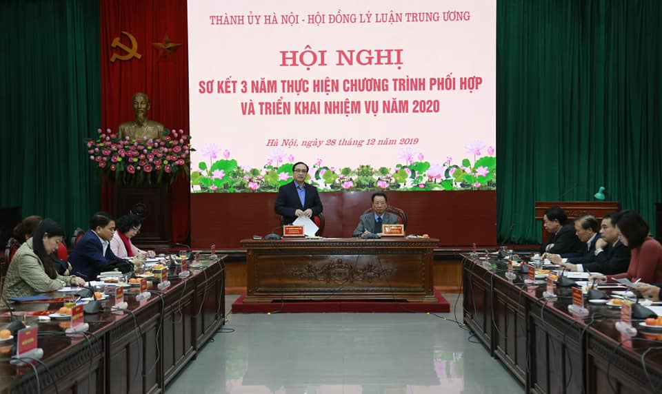 Tăng cường phối hợp giữa Thành ủy Hà Nội và Hội đồng Lý luận Trung ương