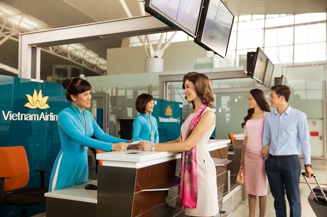 Vietnam Airlines dành cửa riêng ra máy bay cho khách bay Hà Nội - TP Hồ Chí Minh