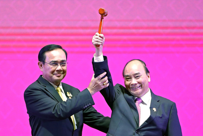 Việt Nam thể hiện vai trò quan trọng trên diễn đàn thế giới và khu vực
