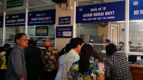 Thực hiện Bảo hiểm y tế đối với người thuộc hộ gia đình cận nghèo