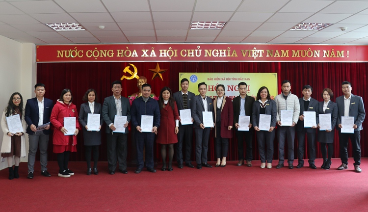 BHXH tỉnh Bắc Kạn đẩy mạnh các phong trào thi đua