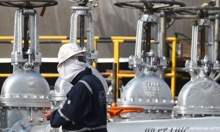 Vốn hóa của Saudi Aramco mất 200 tỷ USD
