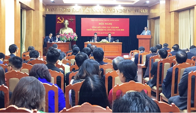 Chủ động thúc đẩy quan hệ đối ngoại Đảng