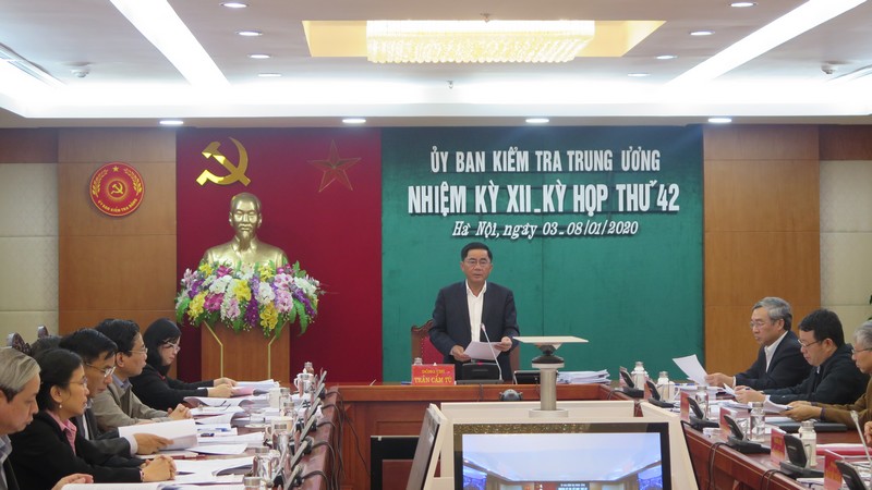 Toàn văn Thông cáo Báo chí Kỳ họp 42 của Ủy ban Kiểm tra Trung ương