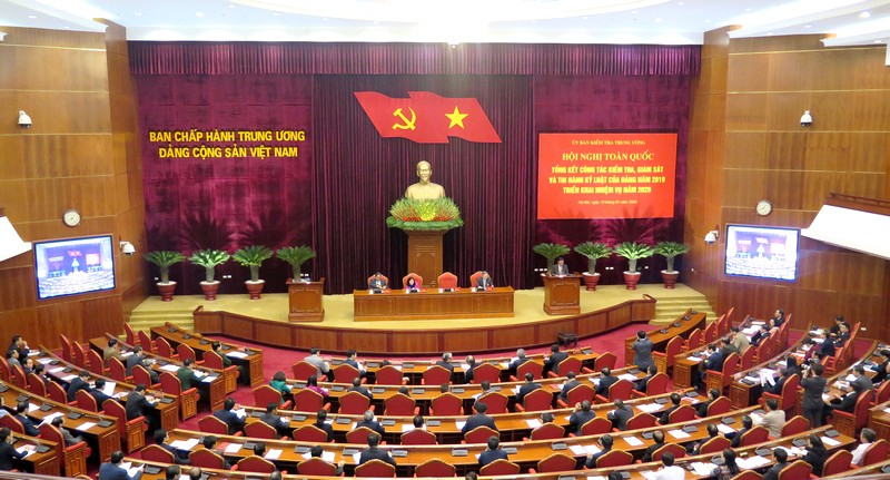 Phải làm mạnh hơn, đấu tranh, ngăn chặn những yếu kém, tiêu cực trong Đảng