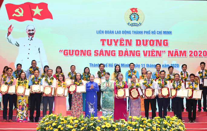 Tuyên dương 90 “Gương sáng đảng viên” năm 2020