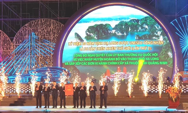 Phát triển Hạ Long xứng tầm thành phố du lịch biển văn minh