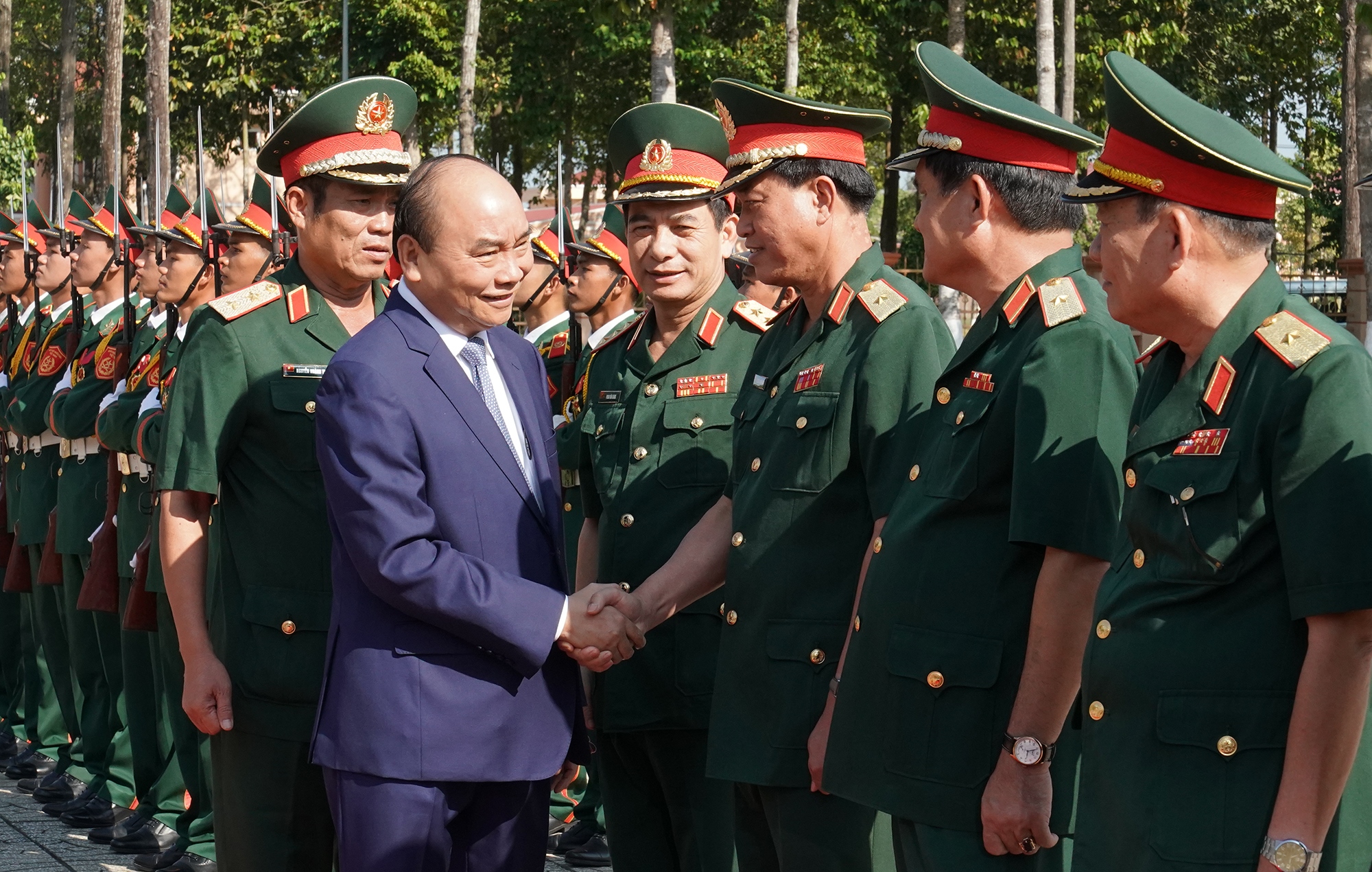 Bảo vệ vững chắc từng tấc đất, vùng trời của Tổ quốc
