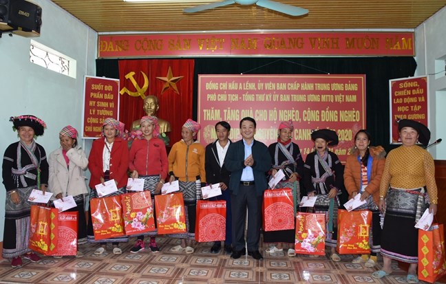 Để mọi người đều có một cái Tết đầm ấm, yên vui