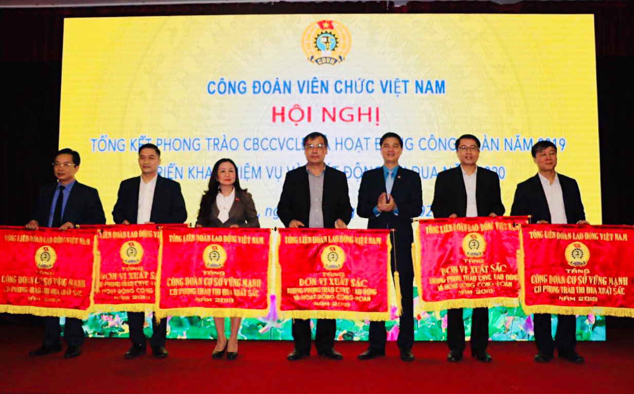 “Nâng cao chất lượng hoạt động công đoàn cơ sở”