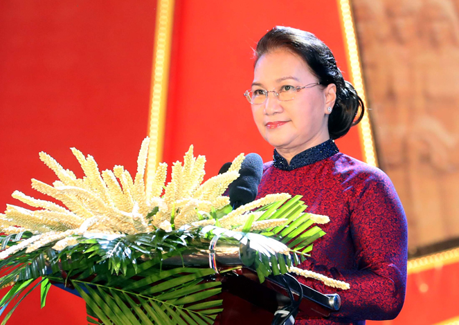 Phát huy mạnh mẽ tinh thần Đồng khởi trong xây dựng đất nước