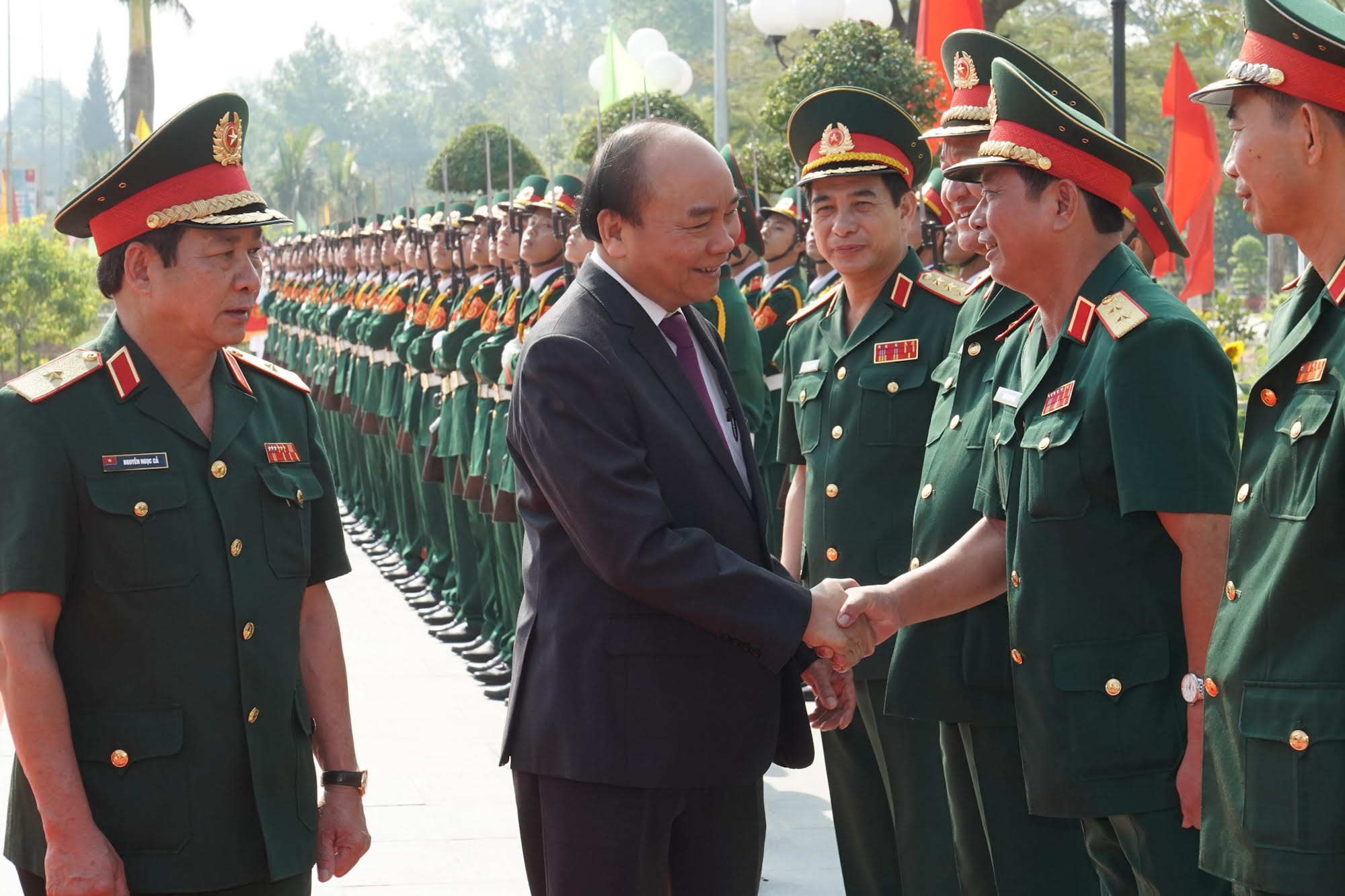 Thủ tướng yêu cầu Trường Sĩ quan Lục quân 2 nâng cao hơn nữa chất lượng đào tạo, gắn kết giữa học và hành