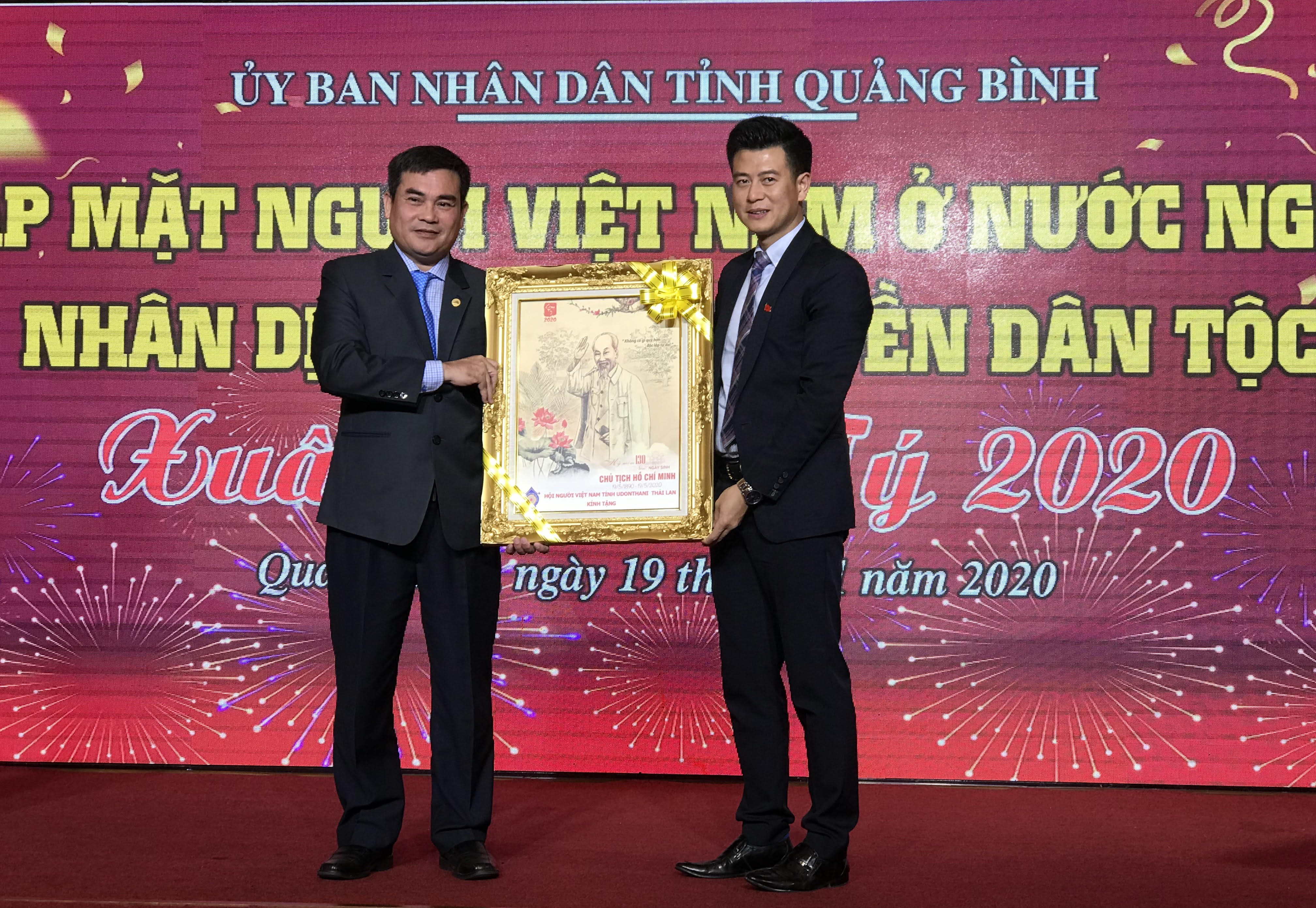 Quảng Bình gặp mặt kiều bào về quê đón Tết Canh Tý 2020