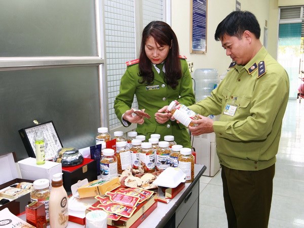 Xử lý trách nhiệm người đứng đầu địa bàn để xảy ra buôn lậu, hàng giả