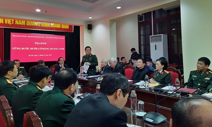 Vững bước dưới cờ Đảng quang vinh