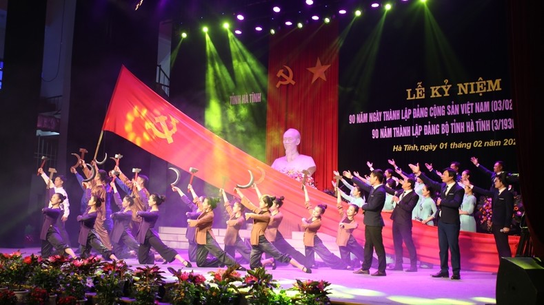 Đảng bộ Hà Tĩnh Giữ trọn niềm tin, vững bước dưới lá cờ của Đảng