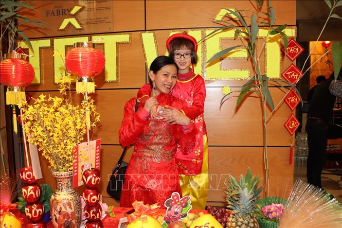 Cộng đồng người Việt tại Bỉ đón xuân Canh Tý 2020