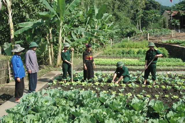Nghĩa tình trên “cổng trời” Mường Lát