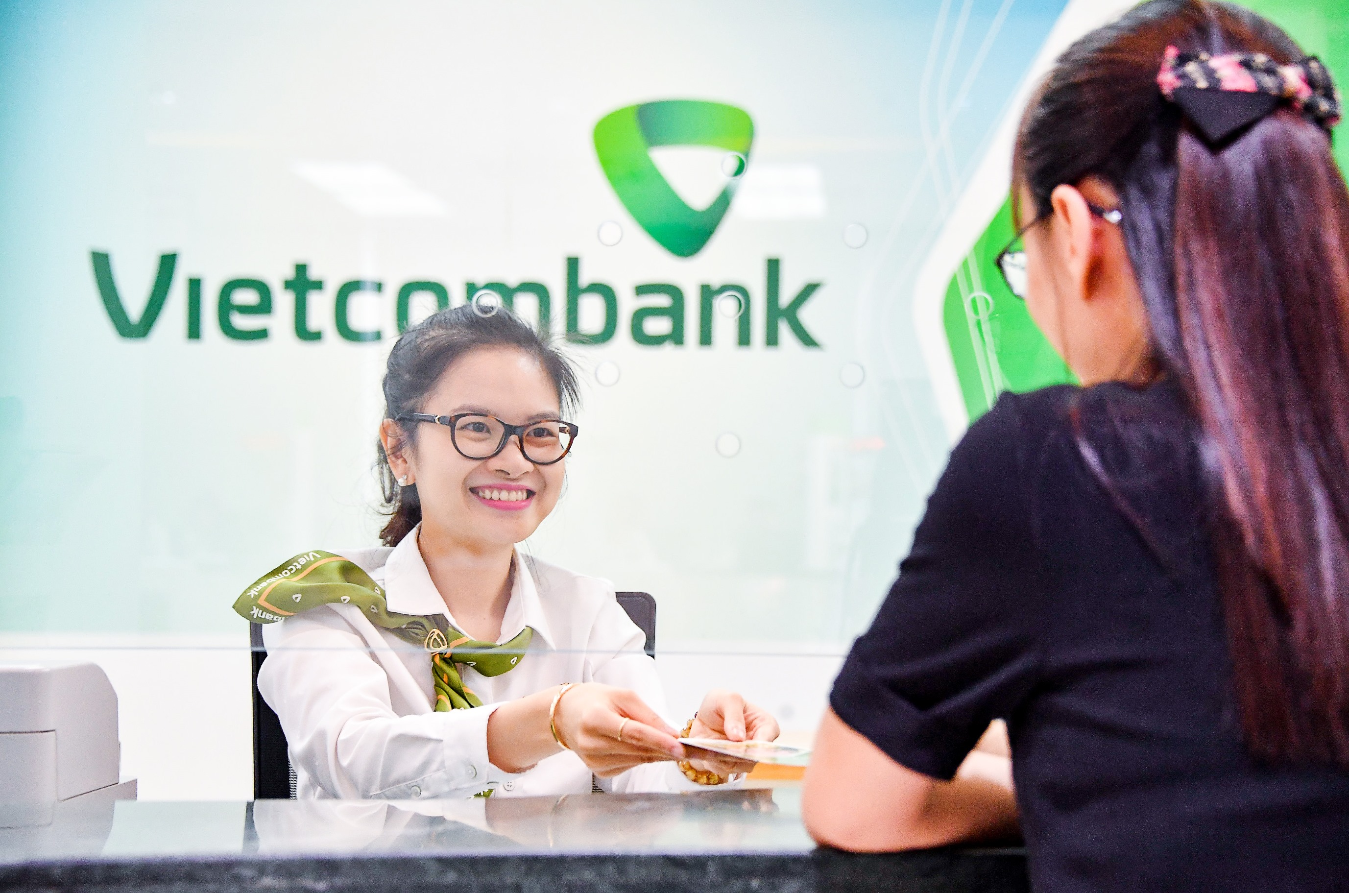 Vietcombank hỗ trợ khách hàng nhằm chia sẻ khó khăn do ảnh hưởng của dịch nCoV