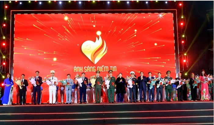 Yên Khánh lá cờ đầu trong phong trào thi đua