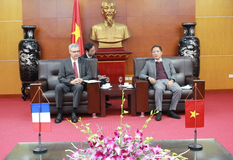 Thúc đẩy quan hệ kinh tế thương mại giữa Pháp và Việt Nam