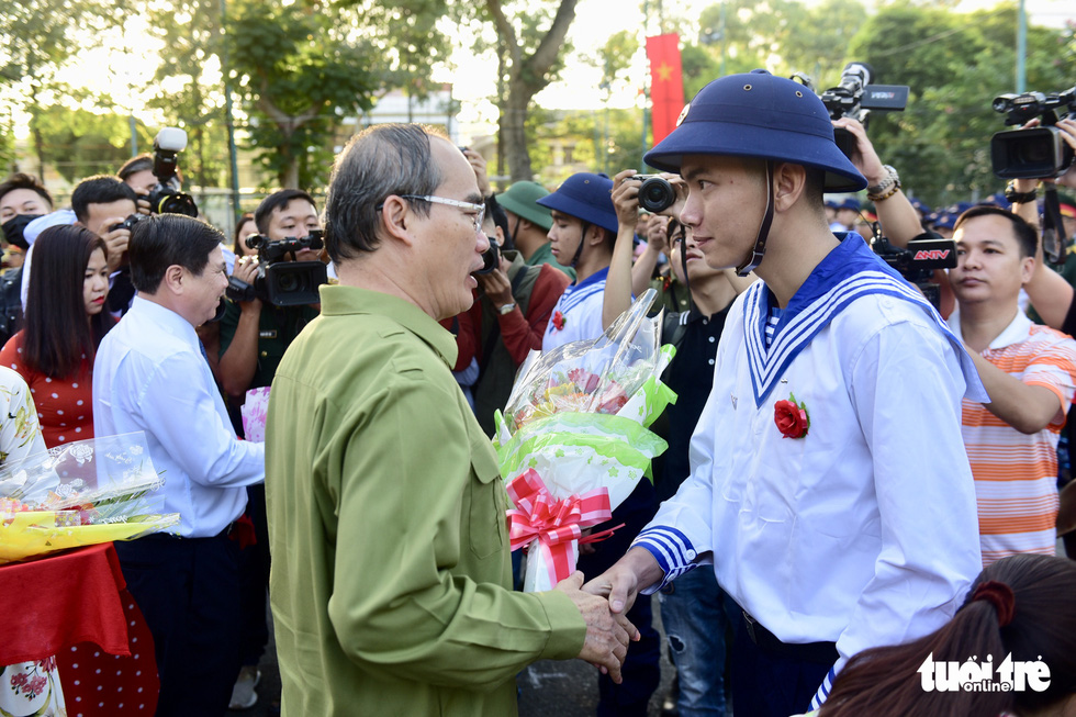 Hơn 4 000 thanh niên TP Hồ Chí Minh lên đường nhập ngũ