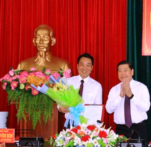 Phê chuẩn kết quả bầu cử Chủ tịch UBND tỉnh Vĩnh Long