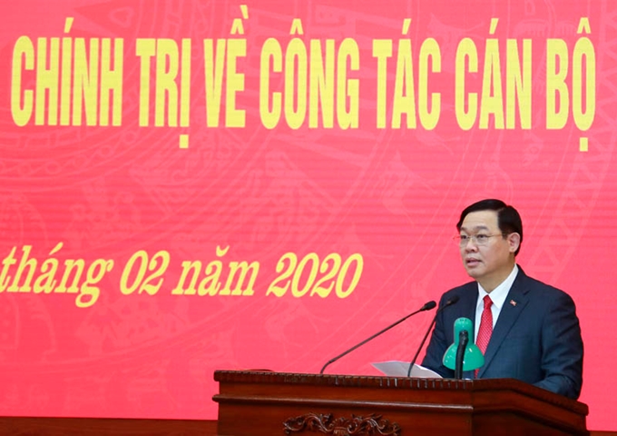 Đồng chí Vương Đình Huệ chuyển sinh hoạt về Đoàn đại biểu Quốc hội thành phố Hà Nội
