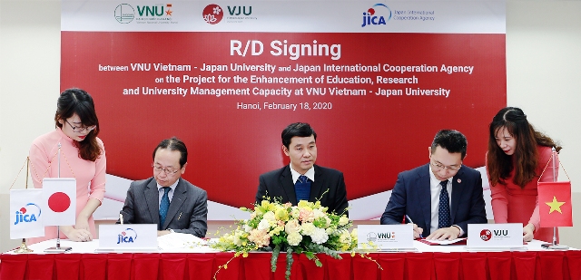 Ký kết triển khai Dự án hợp tác kỹ thuật nâng cao năng lực đào tạo, nghiên cứu và quản trị đại học