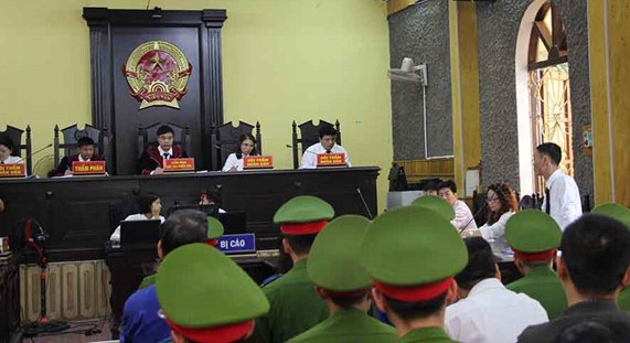 Vụ gian lận điểm thi tại Sơn La Đề nghị truy tố 11 bị can