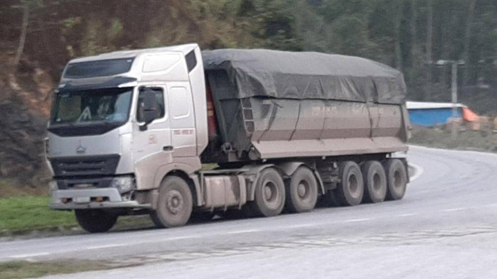 Đề nghị xử lý tình trạng xe quá tải