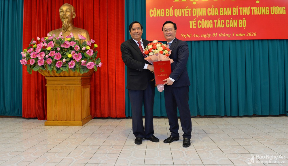 Thứ trưởng Bộ Kế hoạch và Đầu tư giữ chức Phó Bí thư Tỉnh ủy Nghệ An