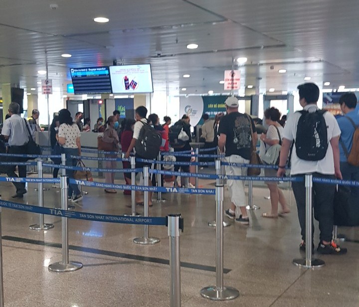 TP Hồ Chí Minh cách ly 2 người trên chuyến bay VN0054