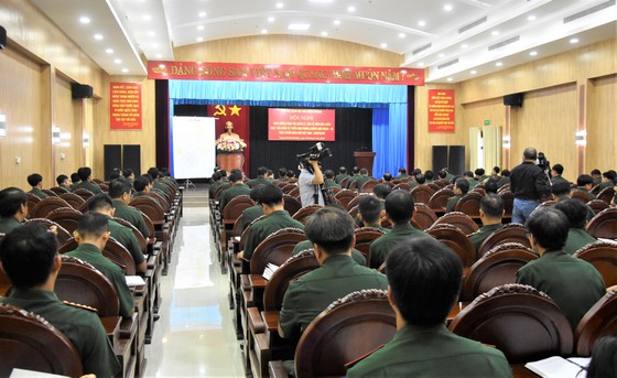Đóng toàn bộ đường mòn, lối mở để ngăn chặn sự lây lan của dịch bệnh
