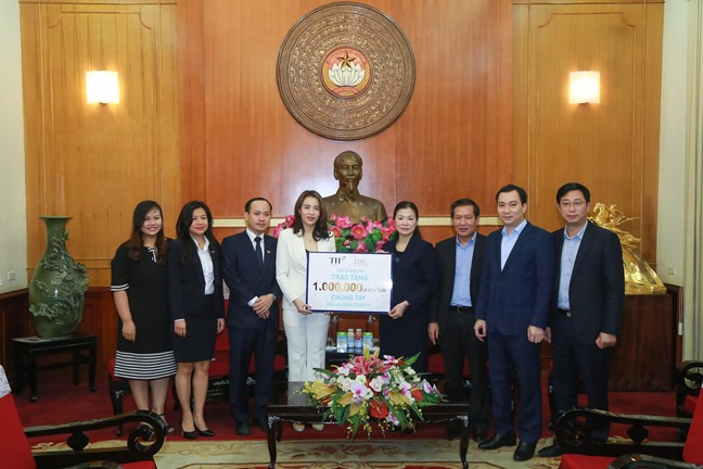 Một triệu ly sữa chung tay đẩy lùi Covid-19