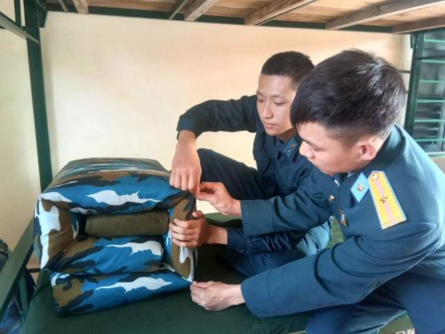 Những ngày đầu quân ngũ